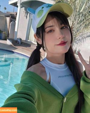 JeanWanWan photo #1070