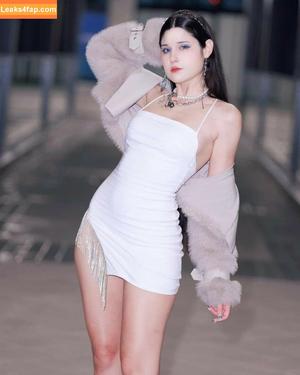 JeanWanWan photo #1232