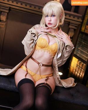 JeanWanWan photo #1236