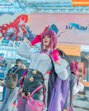 JeanWanWan photo #1241