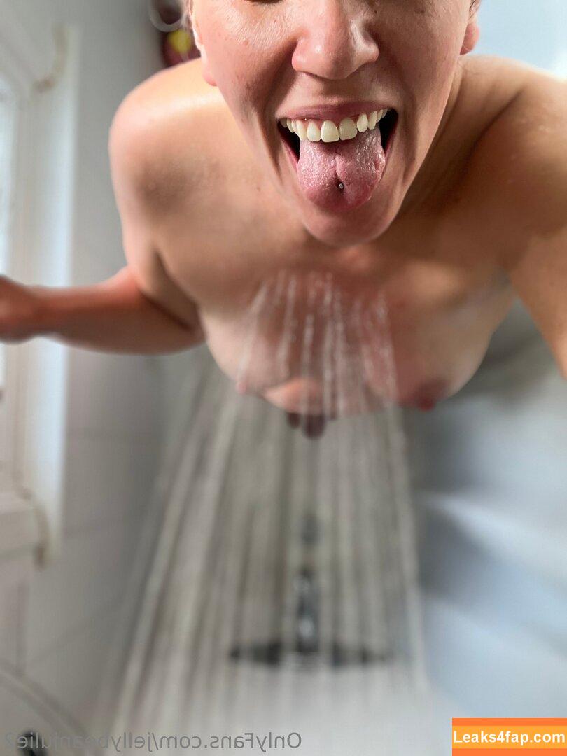 jellybeanjulie2 / jellybeanjuliee leaked photo photo #0021
