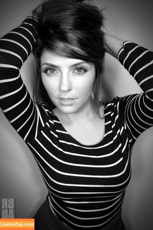 Jen Lilley photo #0014