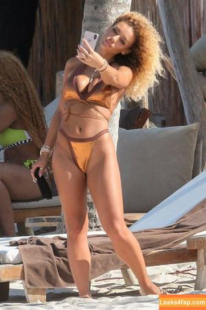 Jena Frumes photo #0244