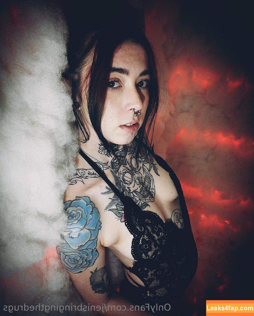 jenisbringingthedrugs / whitetrash_heart_throb leaked photo photo #0001