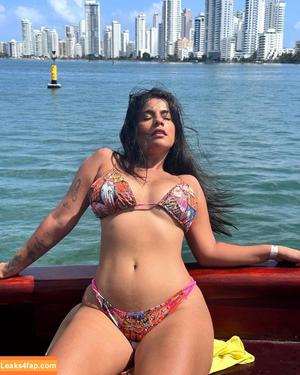 Jenn González фото #0002