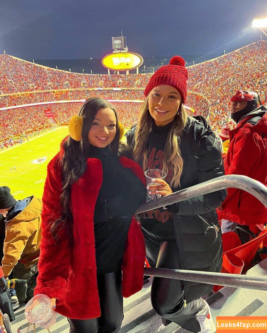 Jenn M / theaspencowgirl / u219313304 leaked photo photo #0229