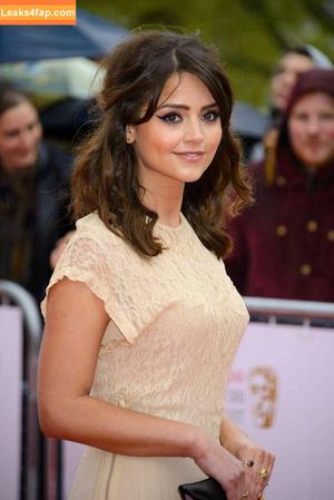 Jenna Louise Coleman фото #0002