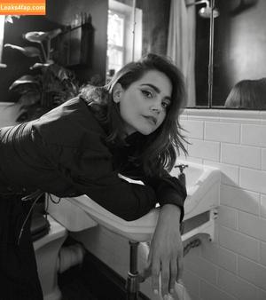 Jenna Louise Coleman photo #0110