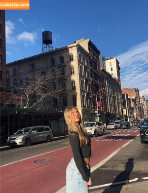 Jenna Mello photo #0018