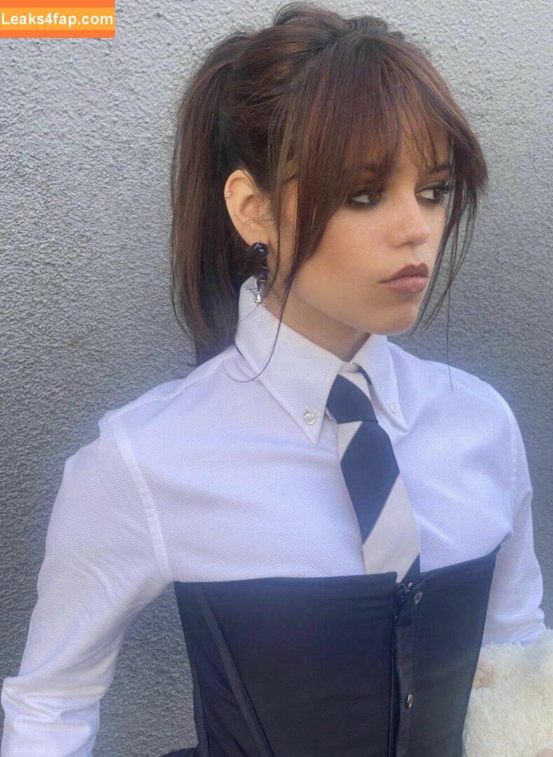Jenna Ortega / Page / jennaortega leaked photo photo #0037