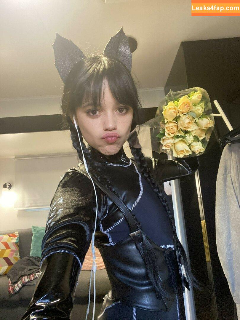 Jenna Ortega / Page / jennaortega leaked photo photo #0158