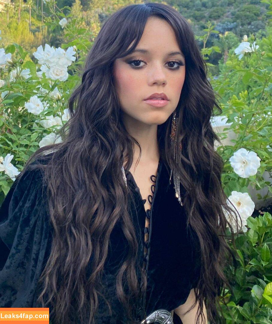 Jenna Ortega / Page / jennaortega leaked photo photo #0176