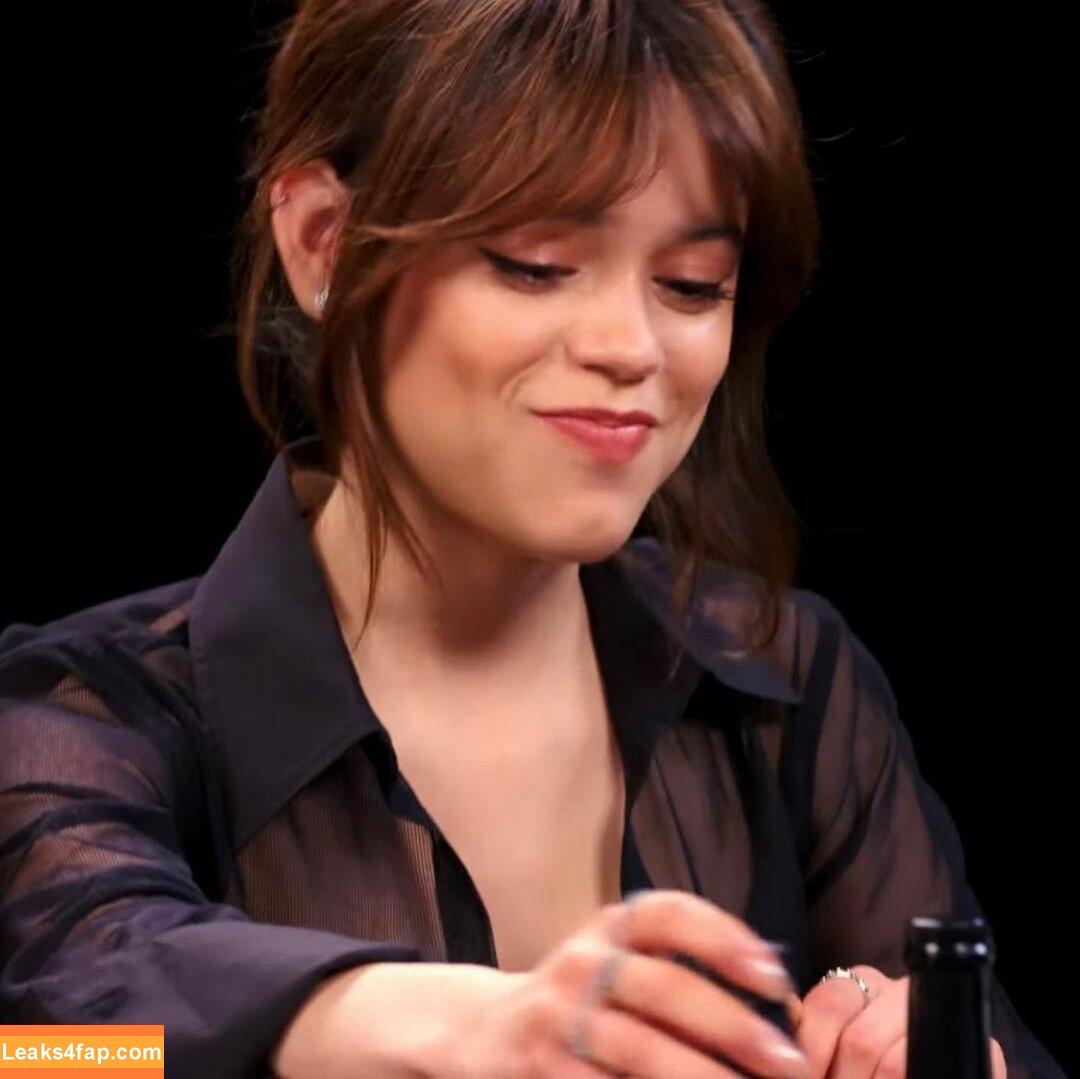 Jenna Ortega / Page / jennaortega leaked photo photo #0399