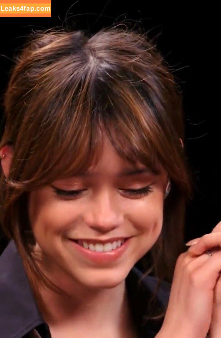 Jenna Ortega / Page / jennaortega leaked photo photo #0409