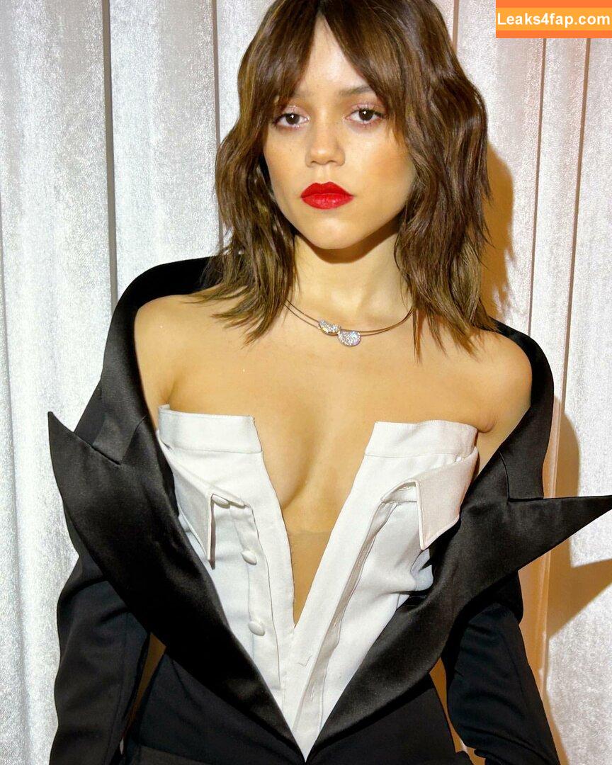 Jenna Ortega / Page / jennaortega leaked photo photo #0415