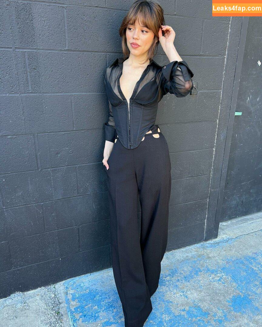 Jenna Ortega / Page / jennaortega leaked photo photo #0456