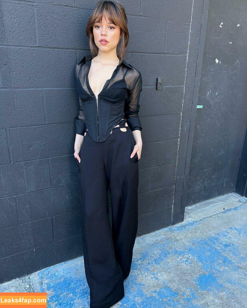 Jenna Ortega / Page / jennaortega leaked photo photo #0457