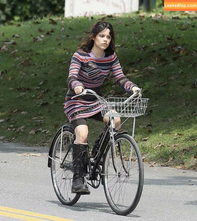 Jenna Ortega / Page / jennaortega leaked photo photo #0638