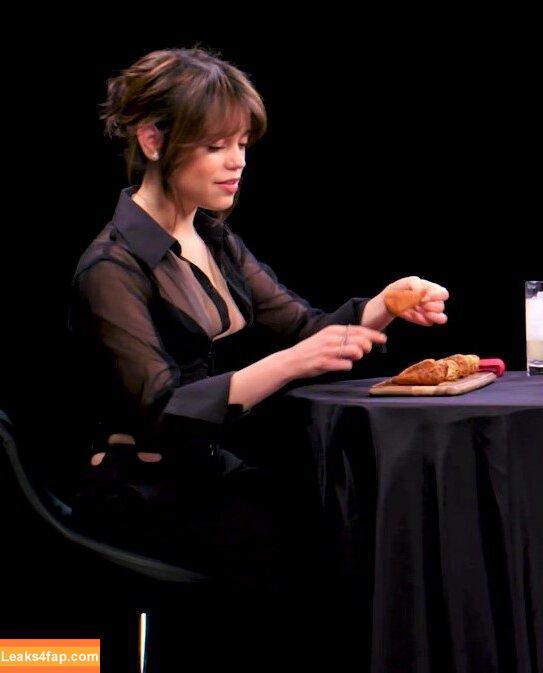 Jenna Ortega / Page / jennaortega leaked photo photo #0644