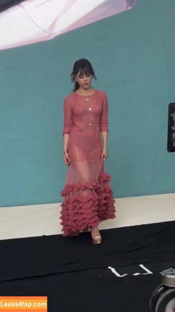 Jenna Ortega / Page / jennaortega leaked photo photo #0740