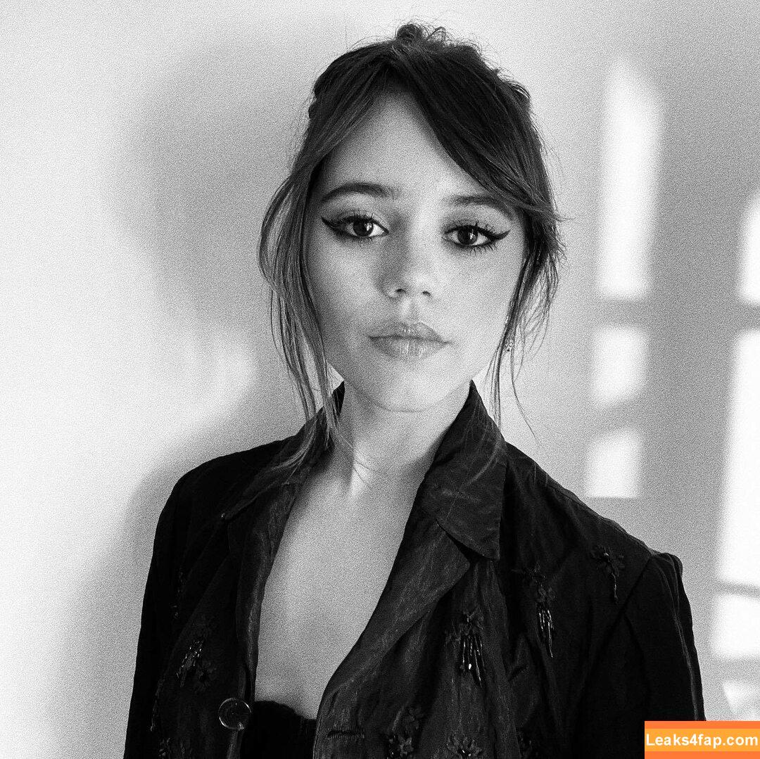 Jenna Ortega / Page / jennaortega leaked photo photo #0775