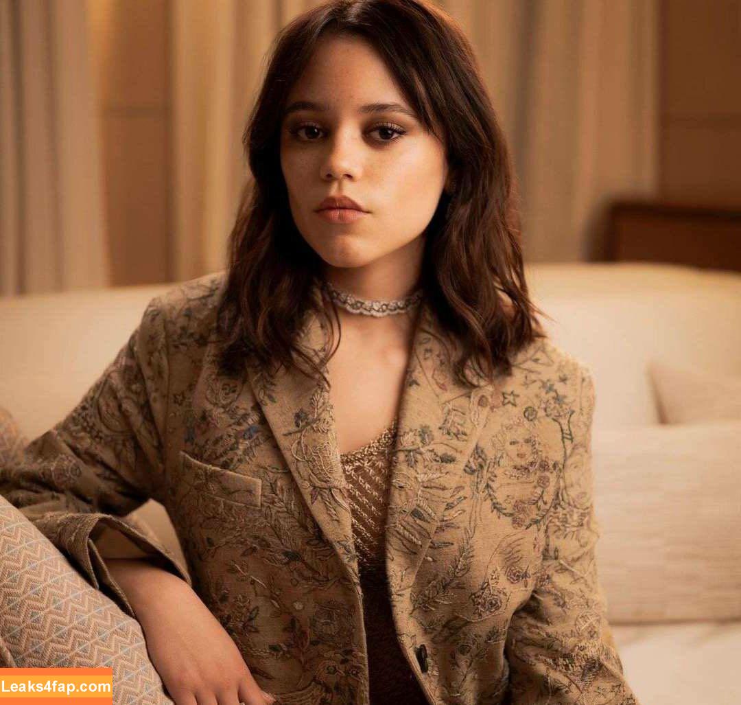 Jenna Ortega / Page / jennaortega leaked photo photo #0840