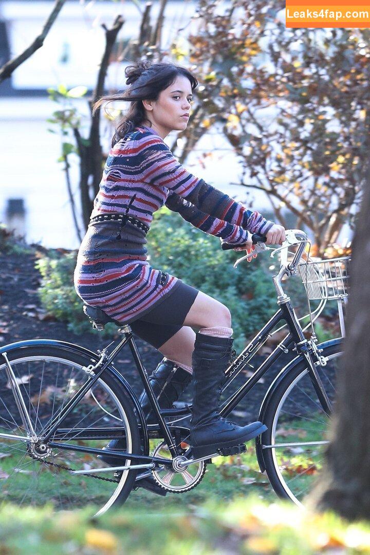 Jenna Ortega / Page / jennaortega leaked photo photo #0859