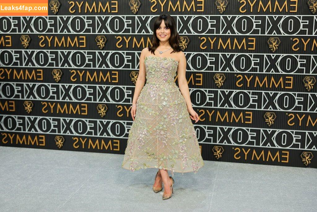 Jenna Ortega / Page / jennaortega leaked photo photo #0983