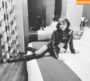 Jenna Ortega photo #0180