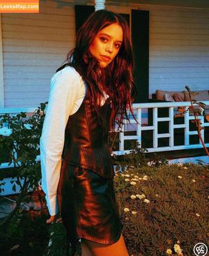 Jenna Ortega photo #0259
