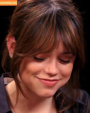 Jenna Ortega photo #0398