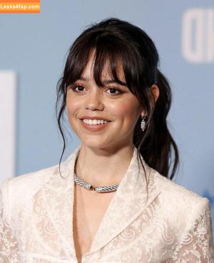 Jenna Ortega photo #0912