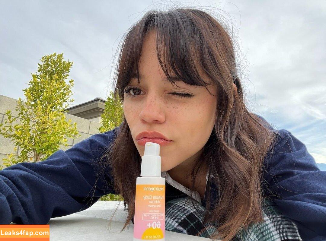 Jenna Ortega / Page / jennaortega leaked photo photo #1009