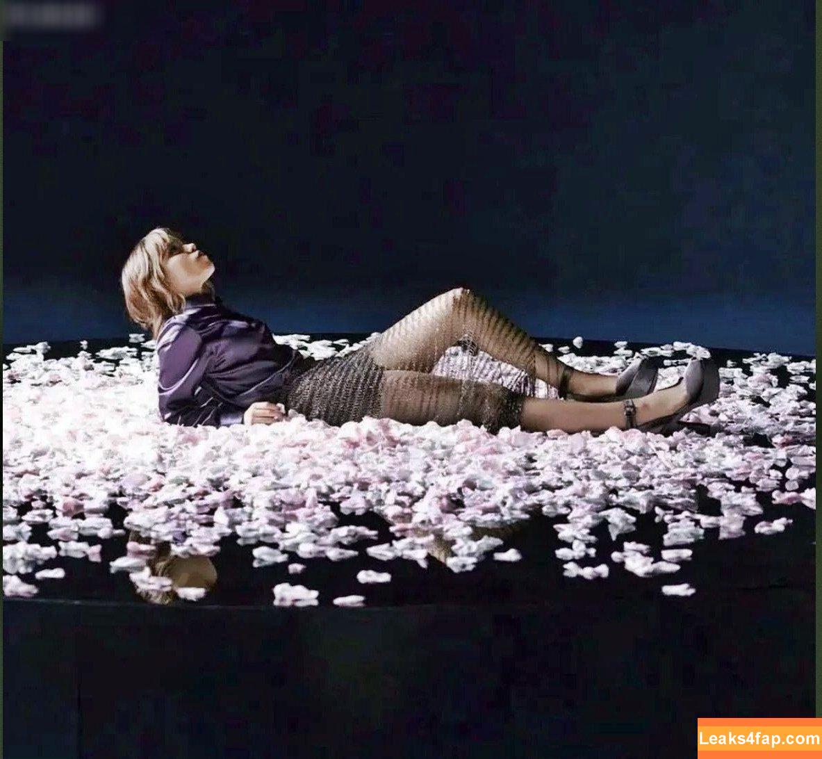 Jenna Ortega / Page / jennaortega leaked photo photo #1138