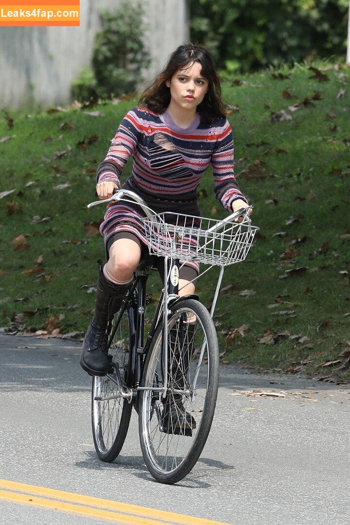 Jenna Ortega / Page / jennaortega leaked photo photo #1144