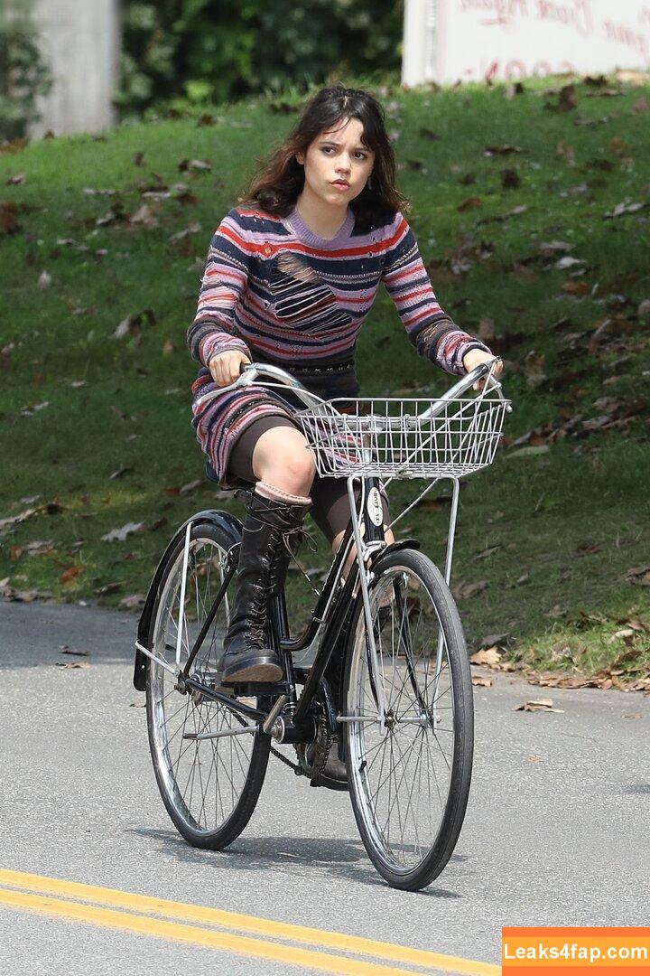 Jenna Ortega / Page / jennaortega leaked photo photo #1145