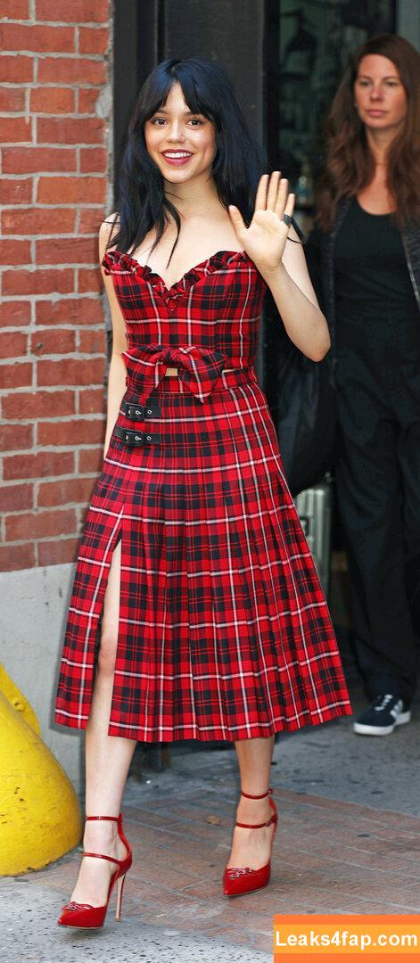 Jenna Ortega / Page / jennaortega leaked photo photo #1337