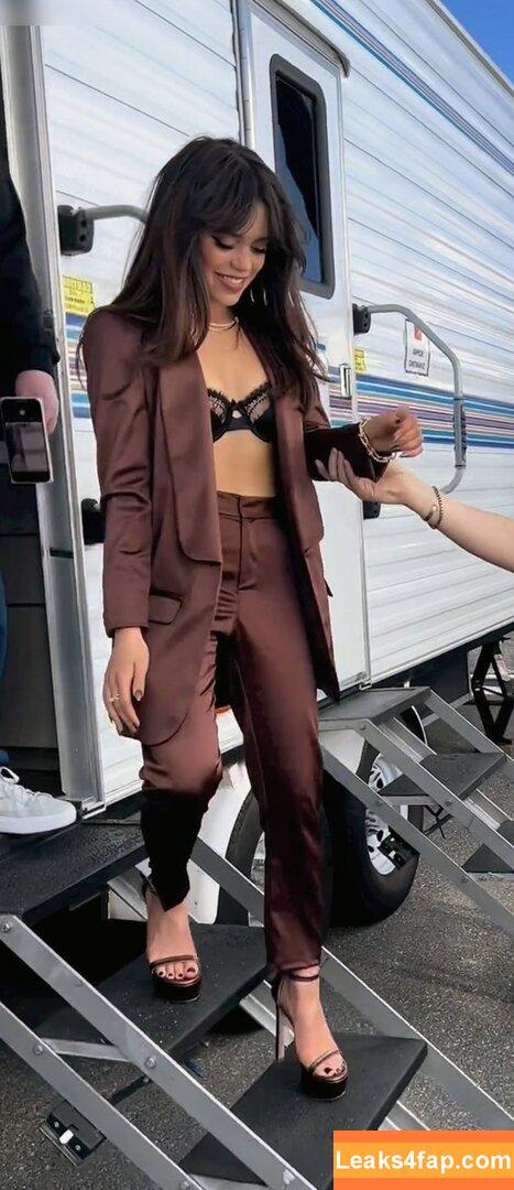 Jenna Ortega / Page / jennaortega leaked photo photo #1424