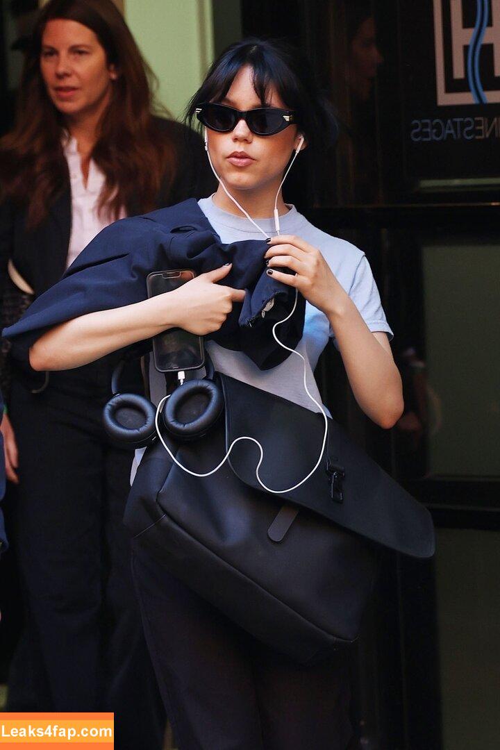 Jenna Ortega / Page / jennaortega leaked photo photo #1425