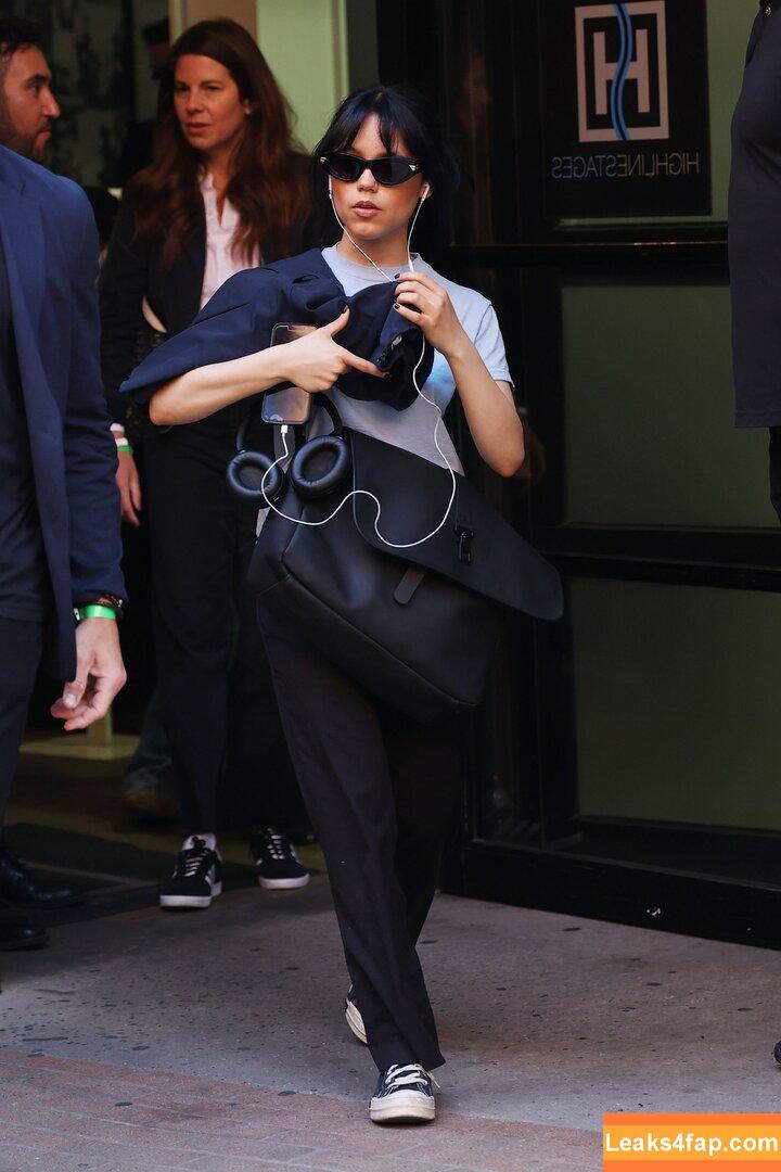 Jenna Ortega / Page / jennaortega leaked photo photo #1427