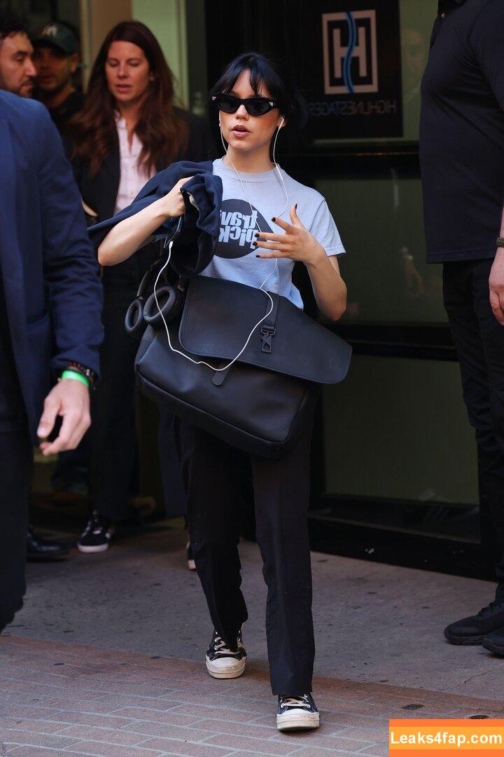 Jenna Ortega / Page / jennaortega leaked photo photo #1429