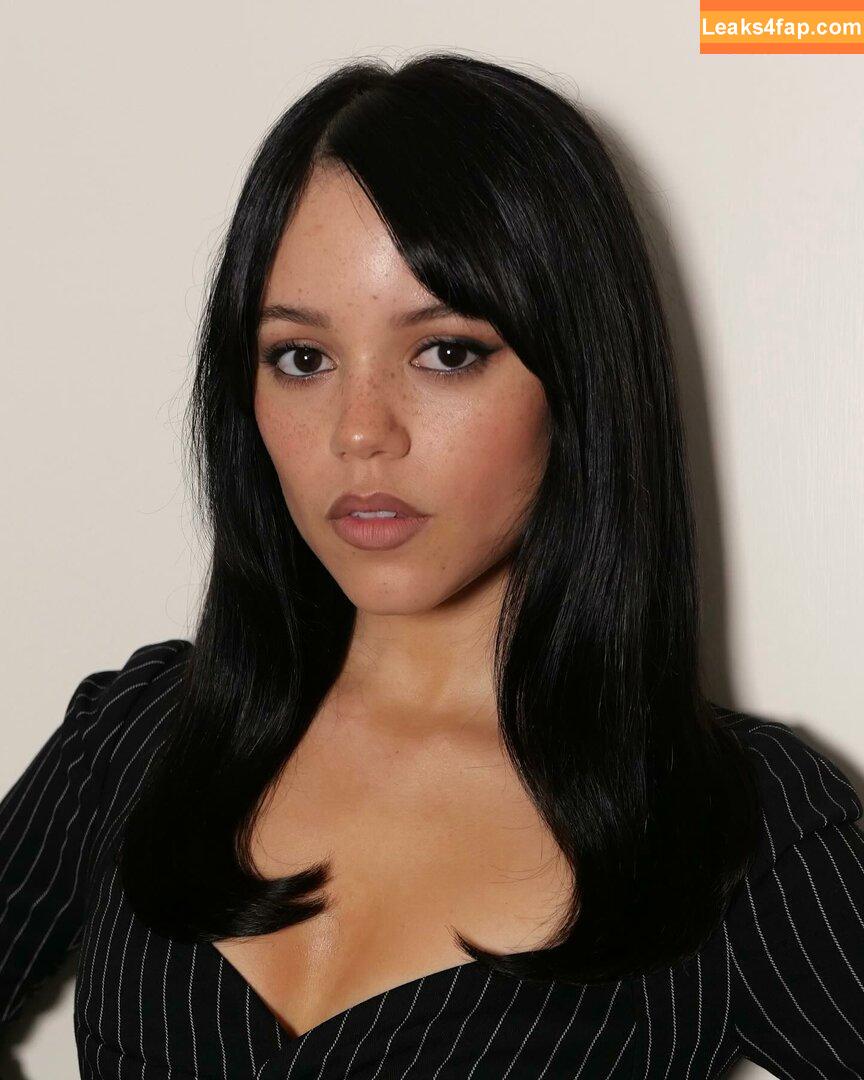 Jenna Ortega / Page / jennaortega leaked photo photo #1787