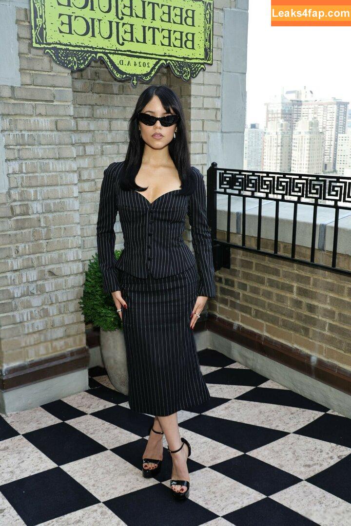 Jenna Ortega / Page / jennaortega leaked photo photo #1801