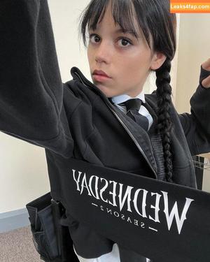 Jenna Ortega photo #1080