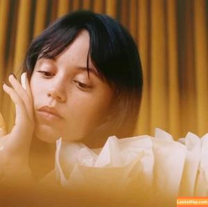 Jenna Ortega photo #1575