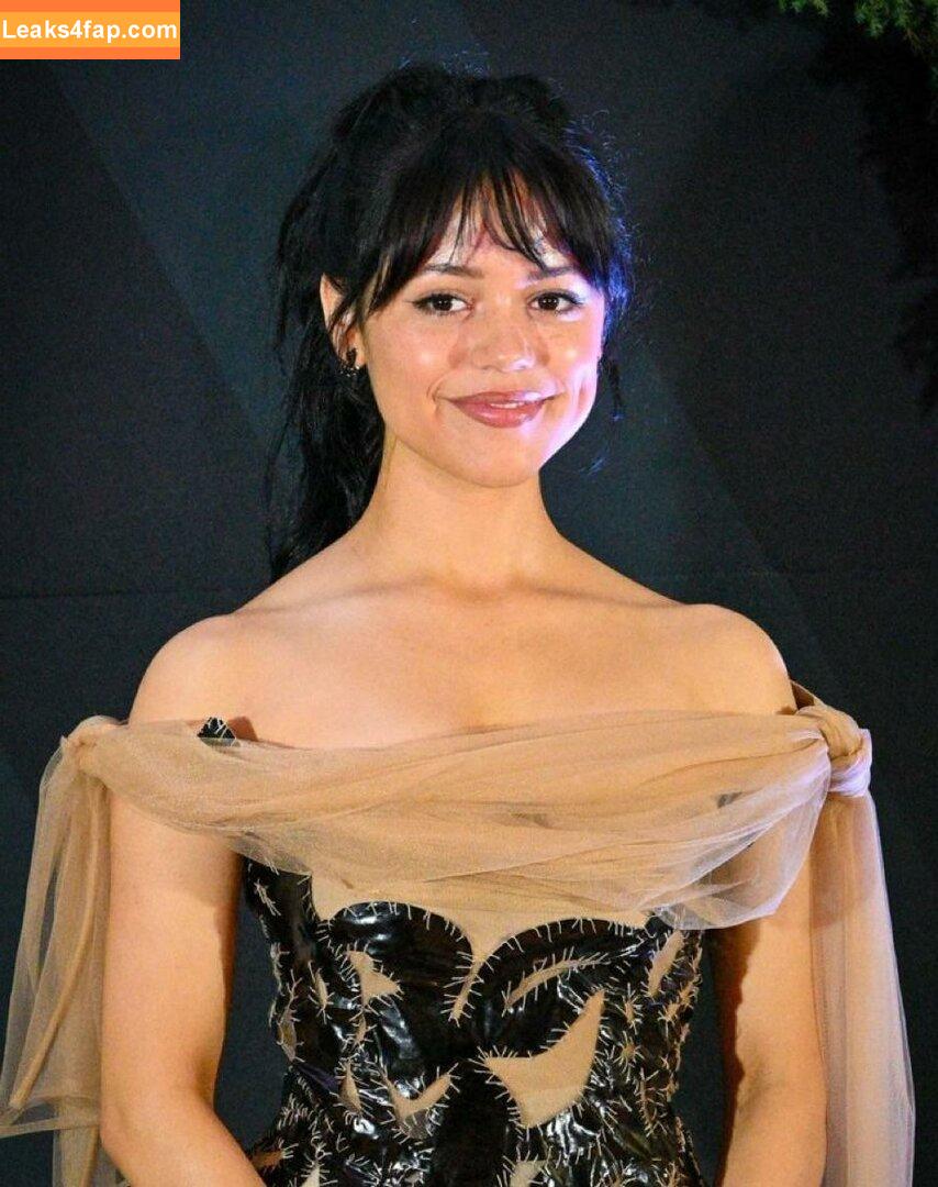 Jenna Ortega / Page / jennaortega leaked photo photo #2116