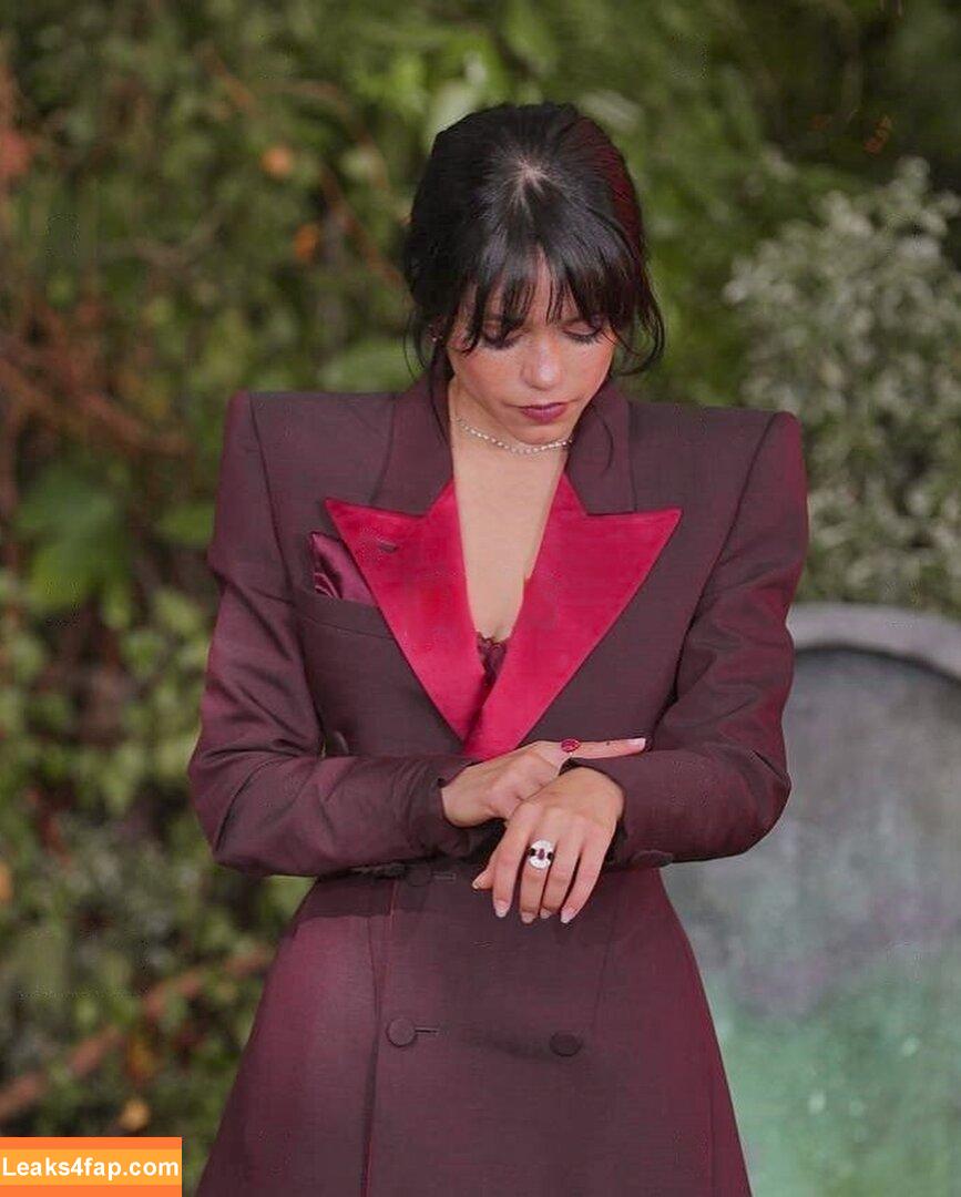 Jenna Ortega / Page / jennaortega leaked photo photo #2131