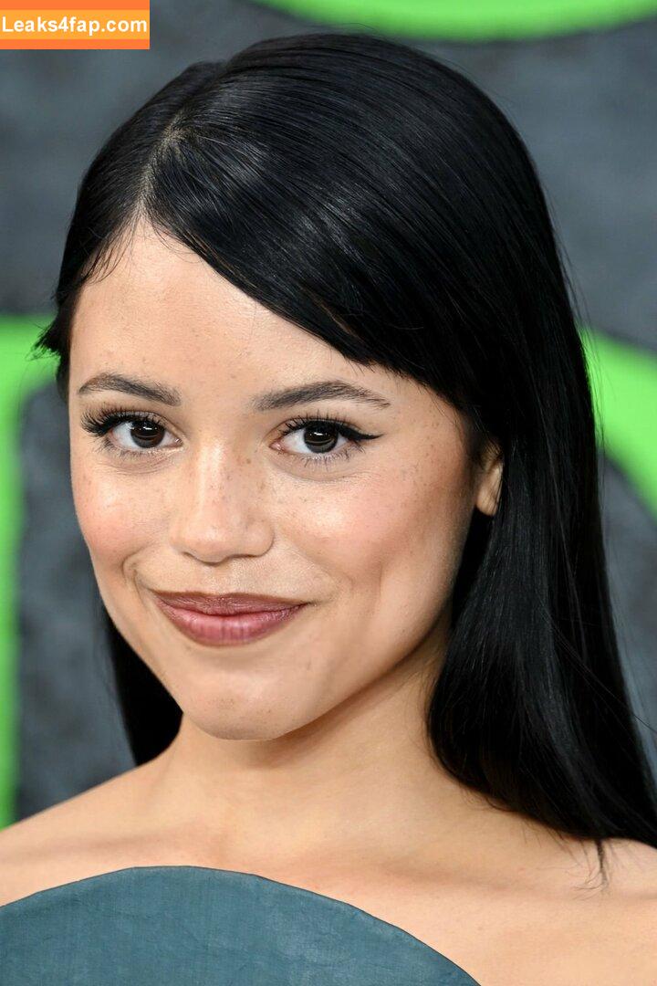 Jenna Ortega / Page / jennaortega leaked photo photo #2280