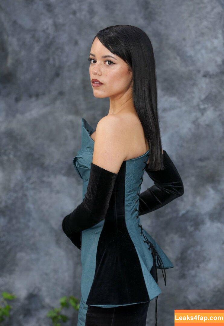 Jenna Ortega / Page / jennaortega leaked photo photo #2287