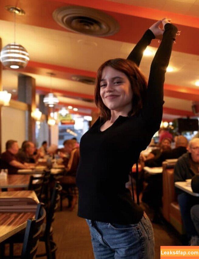 Jenna Ortega / Page / jennaortega leaked photo photo #2496